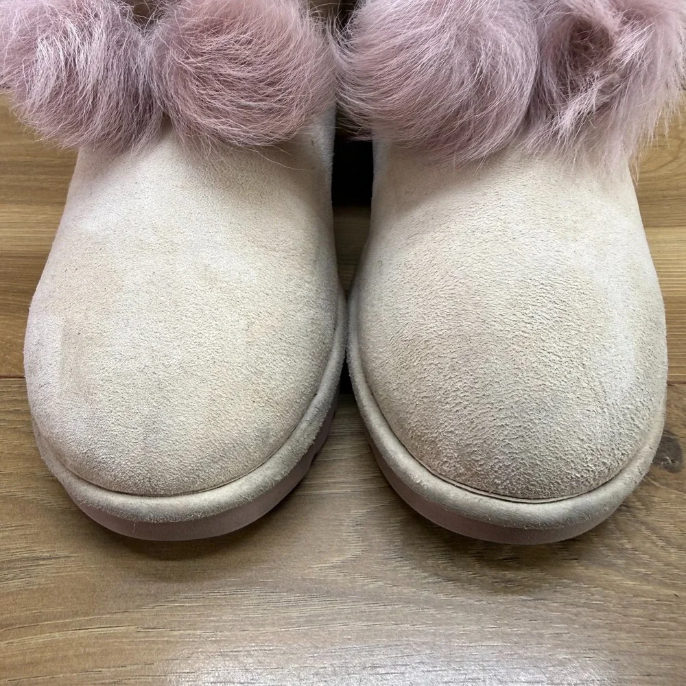 UGG Gita Pom Poms Boots Womens 7 Light Pink Suede Shearling Lined Cozy Sherpa